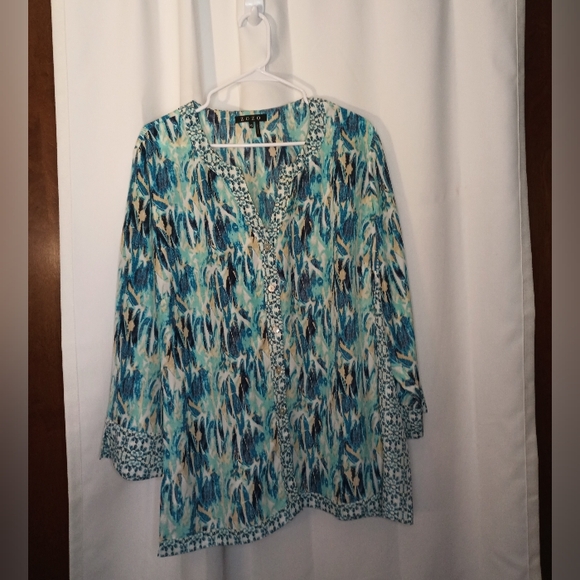 Zozo Tops - Zozo Womens Plus Artsy Button Up Top 2X Blue Lightweight Abstract Beach